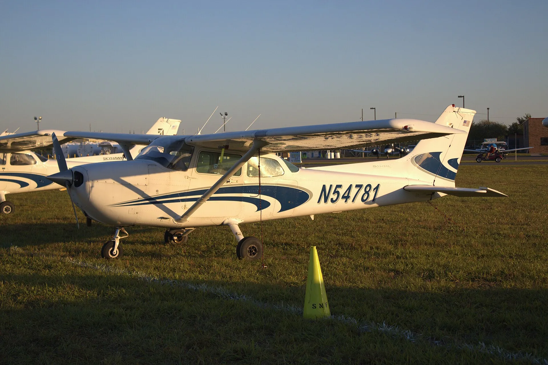 Cessna 172P Skyhawk am Boden