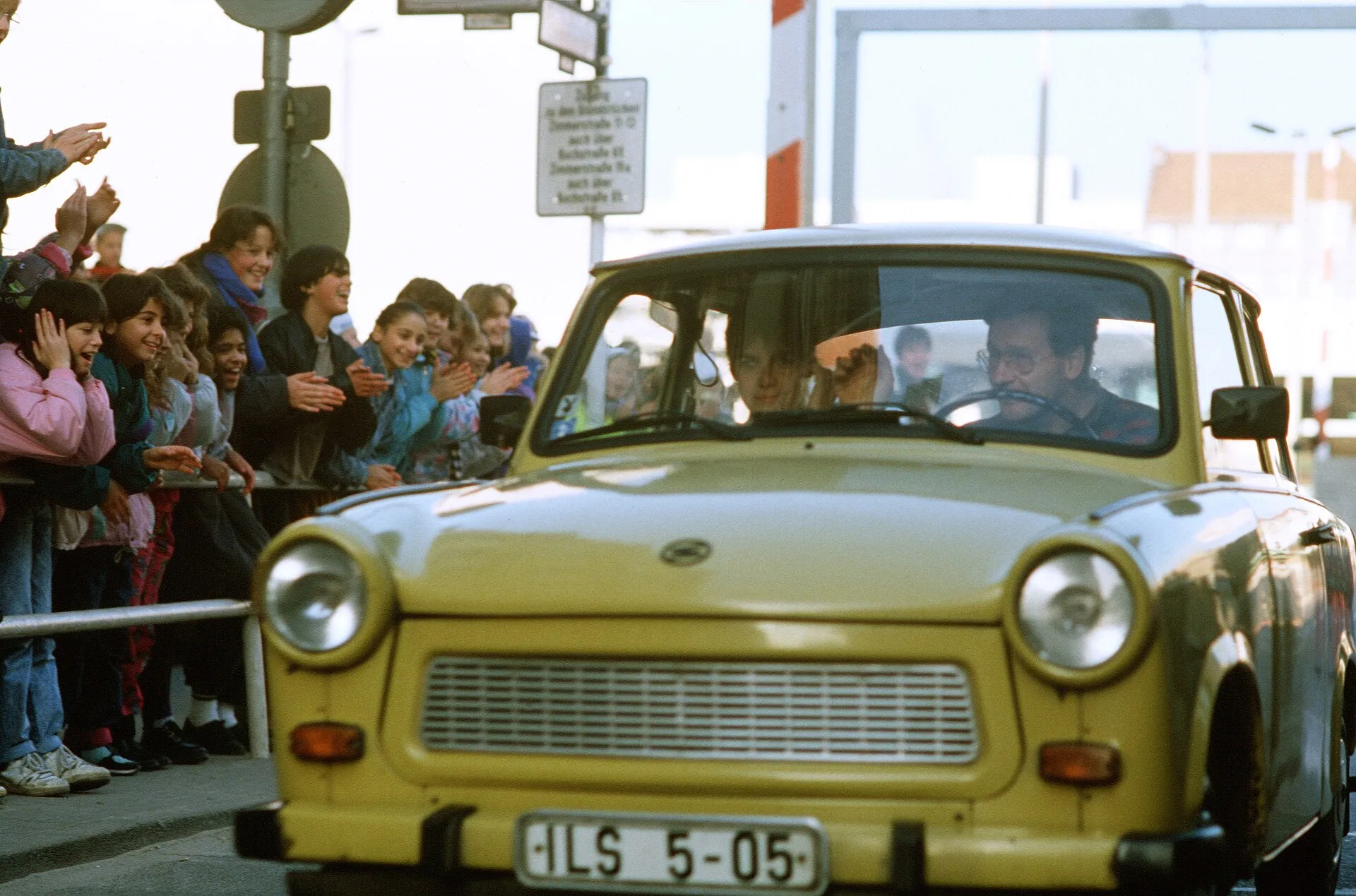 Checkpoint Charlie im November 1989