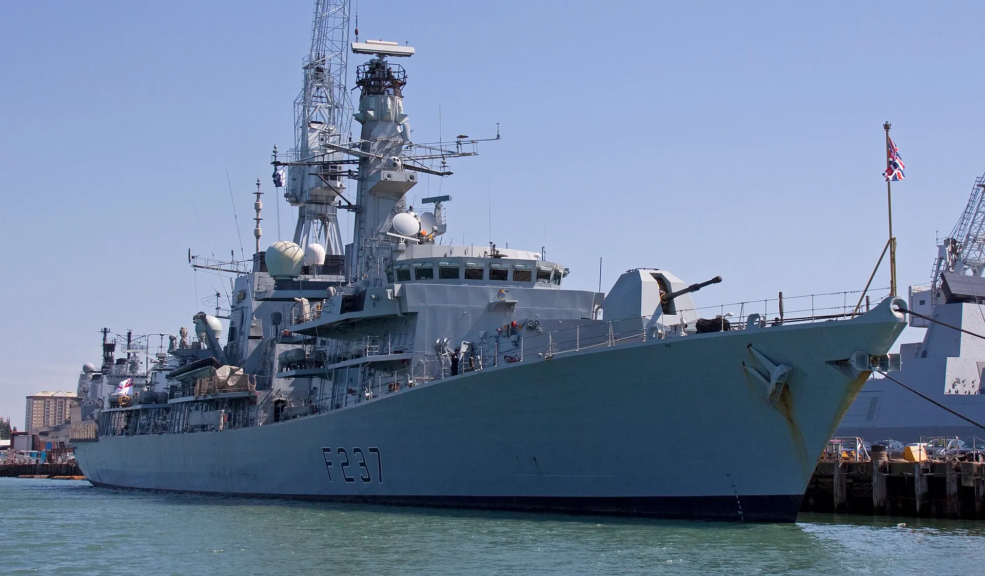 Fregatte HMS Westminster auf See