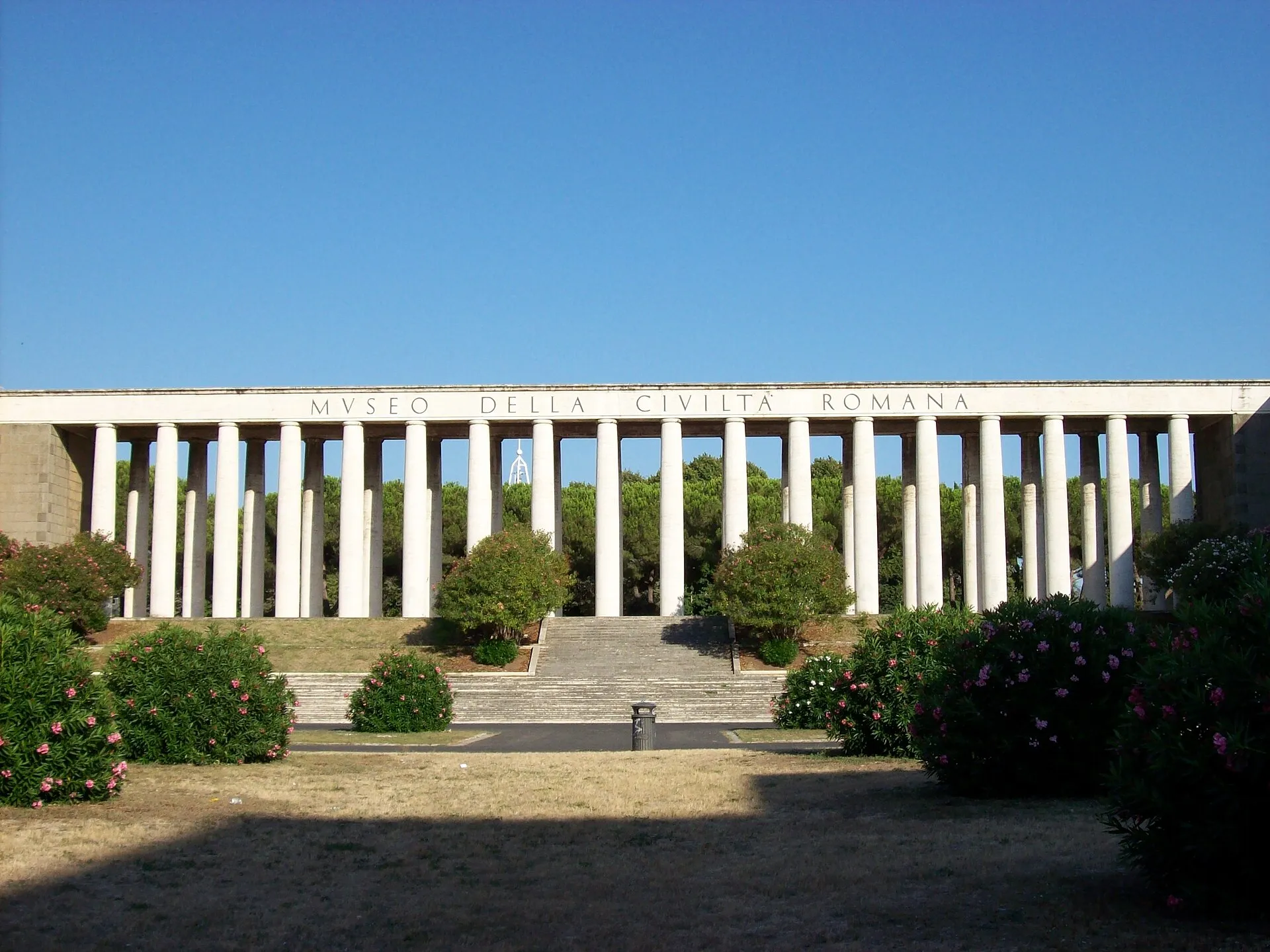 Säulengang des Museo della Civiltà Romana