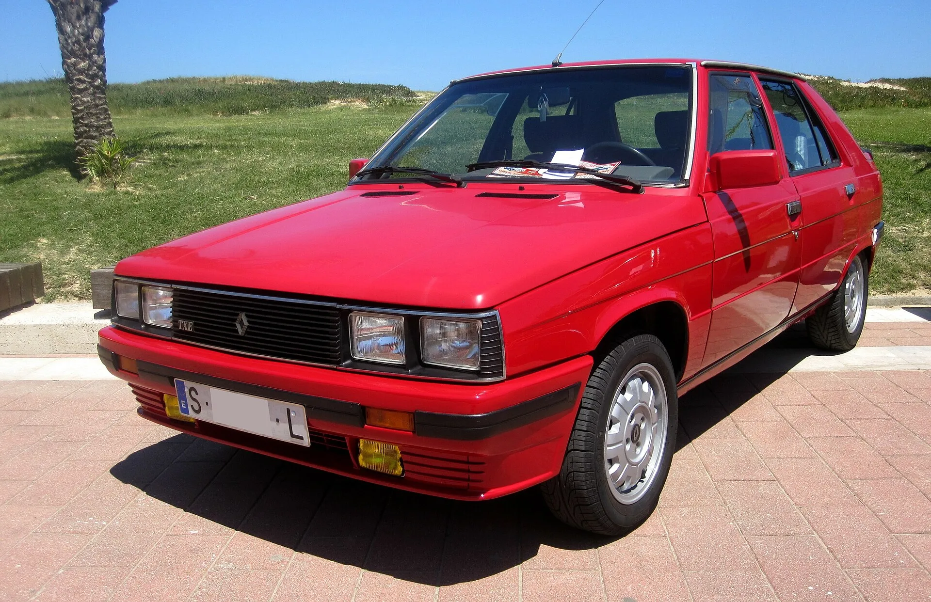 Roter Renault 11 TSE von 1983