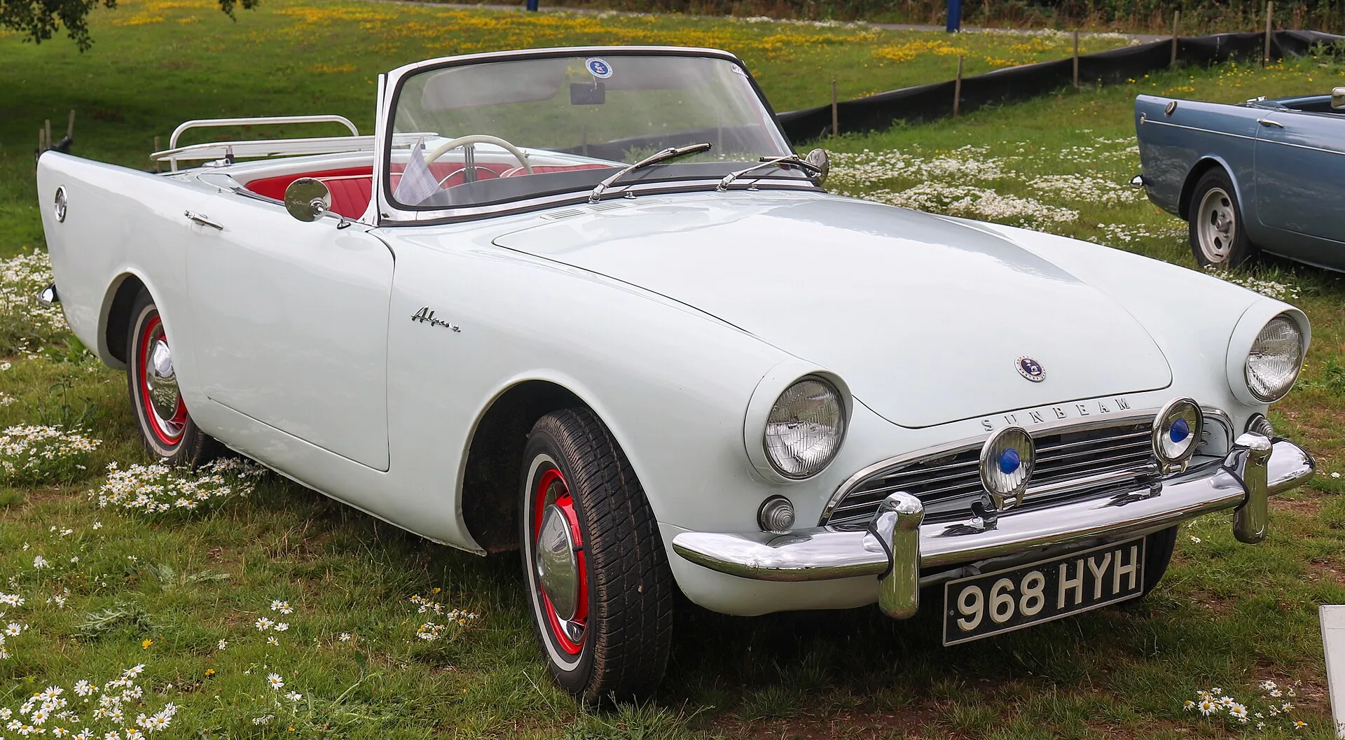 Frontansicht eines Sunbeam Alpine Series II Roadsters von 1962